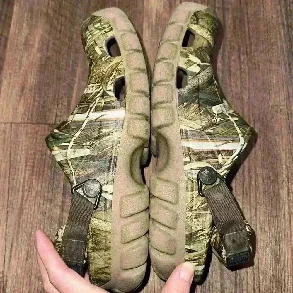 Crocs Camo All-Terrain Clog Mens Size 5 Women’s size 7 Adjustable Strap EUC‎